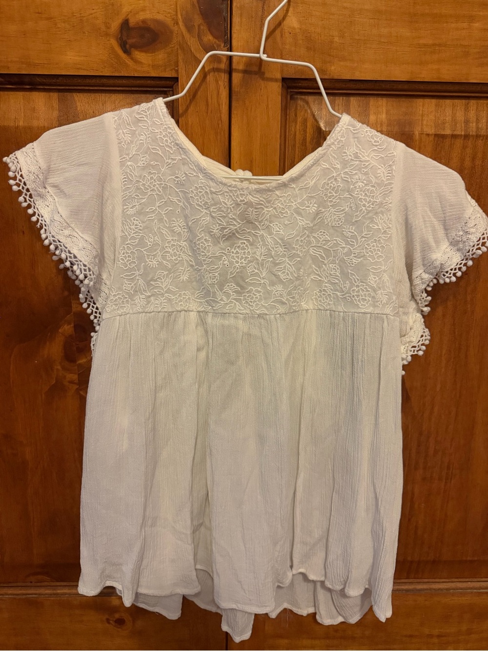 Aeropostale White Embroidered Crochet-Trim Short Sleeve Blouse